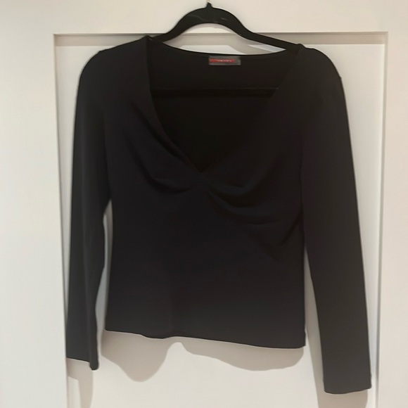 Prada low-cut long sleeve T-shirt - Picture 1 of 6
